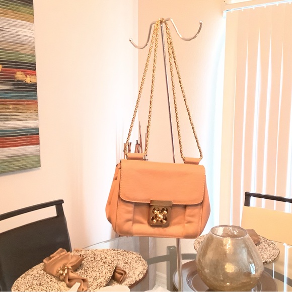 Chloe Tan Gold Crossbody Bag with Luxurious Accents - Picture 8 of 16